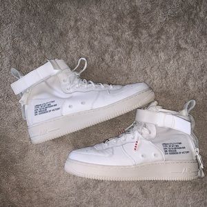 Nike Air Force 1 Mid